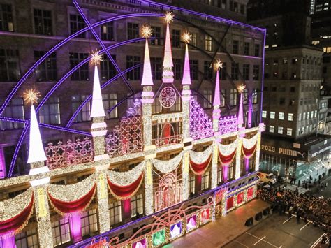 saks christmas light show 2023.